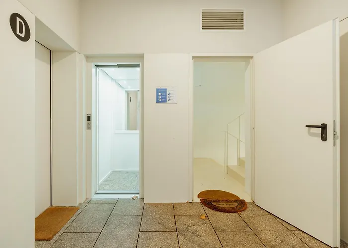 Elegant Marques Duplex By Vacationy Apartman Porto