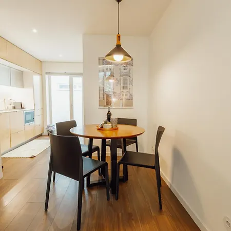 Elegant Marques Duplex By Vacationy Daire Porto